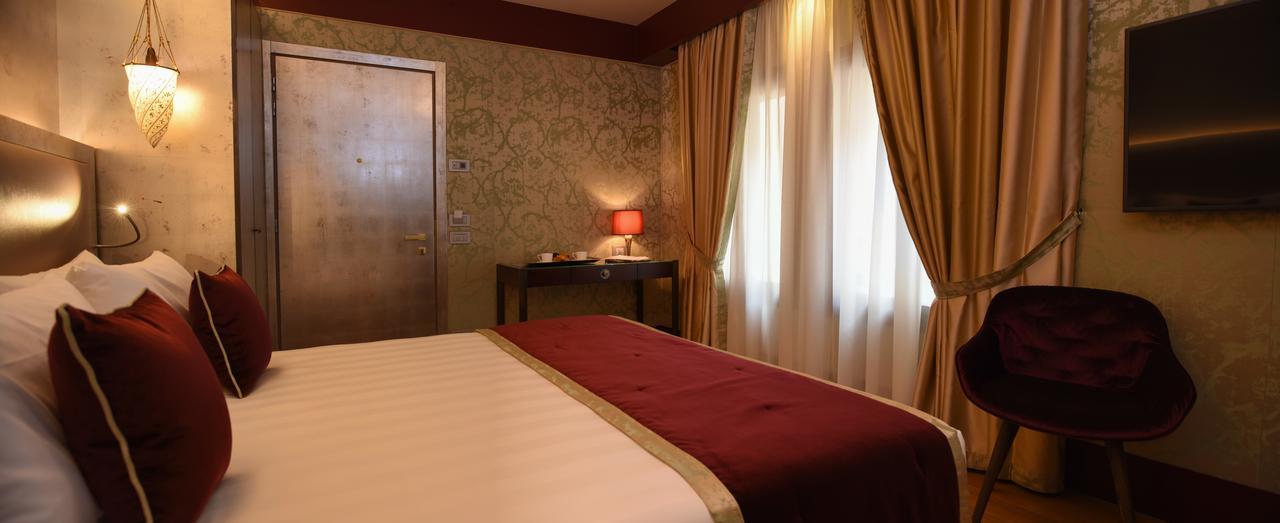 Prestige Double Room,736026835:JPEG