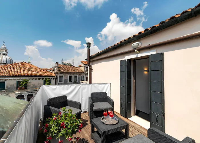 Palazzo Schiavoni Residenza D'Epoca & Suite-Apartments