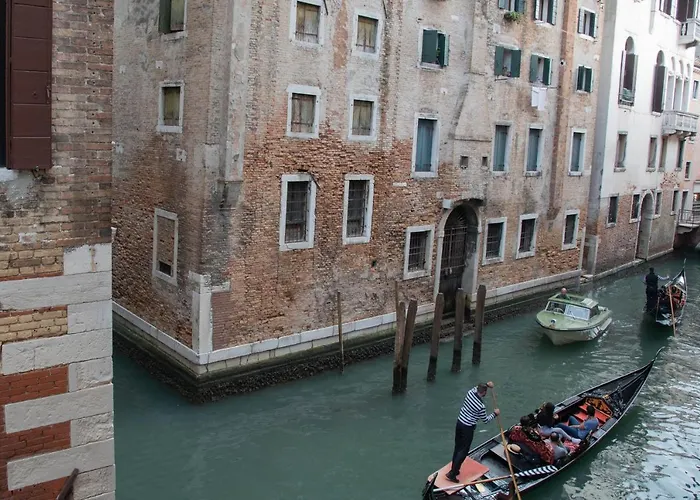 Apartment: Appartamenti Venezia